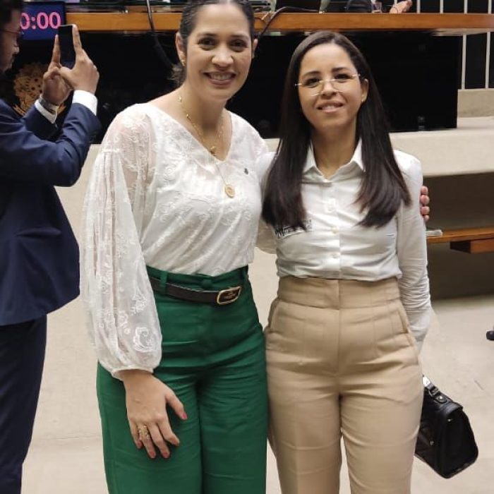 Iza Arruda - Deputada Federal MDB-PE